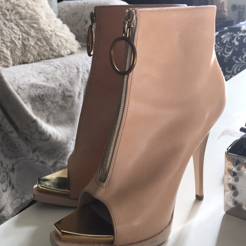 Givenchy shoes size 38